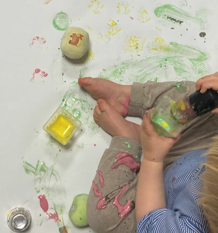 Les Polinsons - Bébé patouille et exploration sensorielle 6 – 24 mois