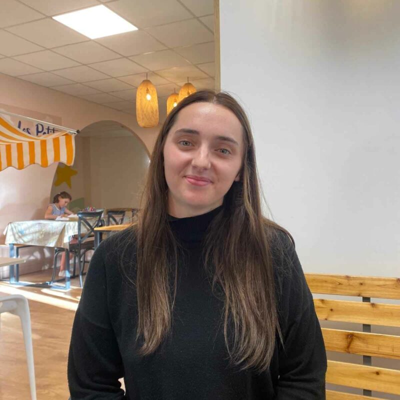Les Polinsons - Emilie, responsable du Club des Polinsons
