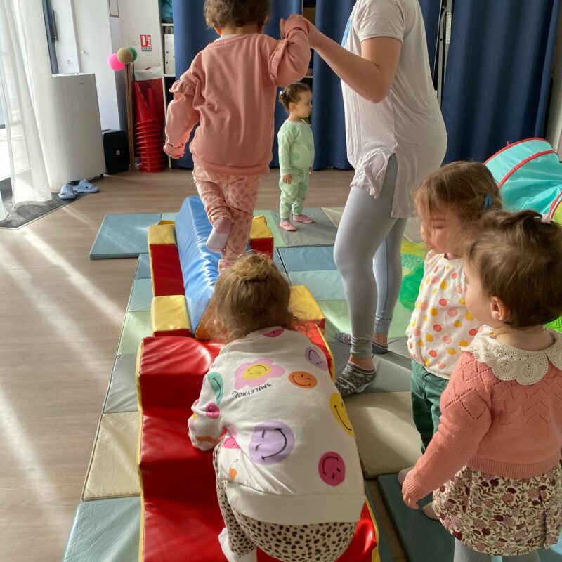 Les Polinsons - Gym en équilibre Marcheurs confirmés- 3 ans